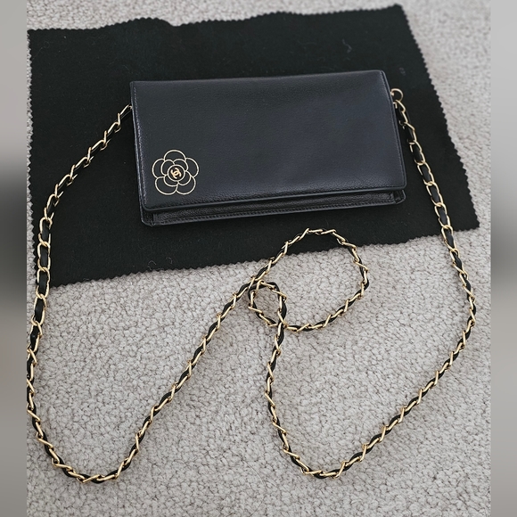 Preloved Chanel Long Wallet - Picture 1 of 6